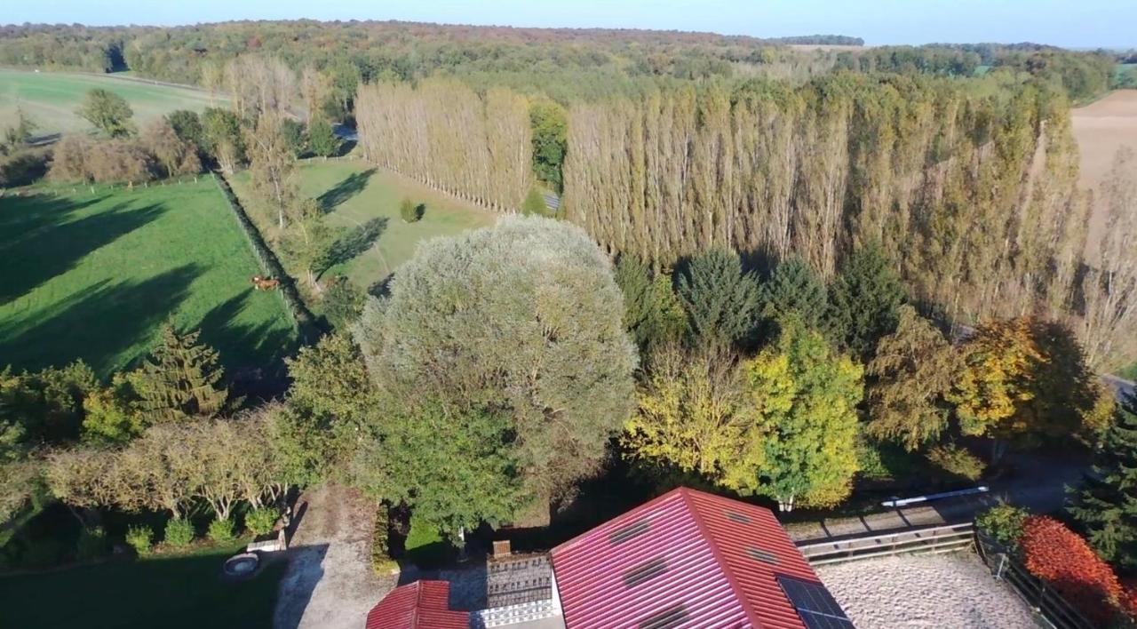 Gite De L'Homme Blanc Soizy-aux-Bois Bagian luar foto