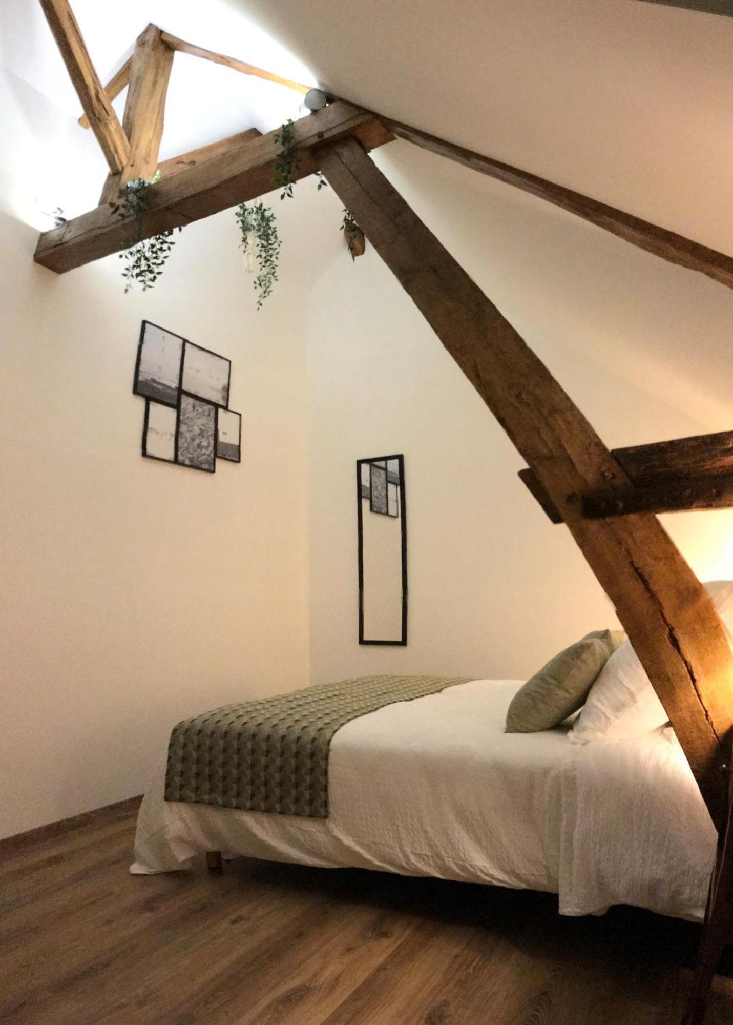 Gite De L'Homme Blanc Soizy-aux-Bois Bagian luar foto